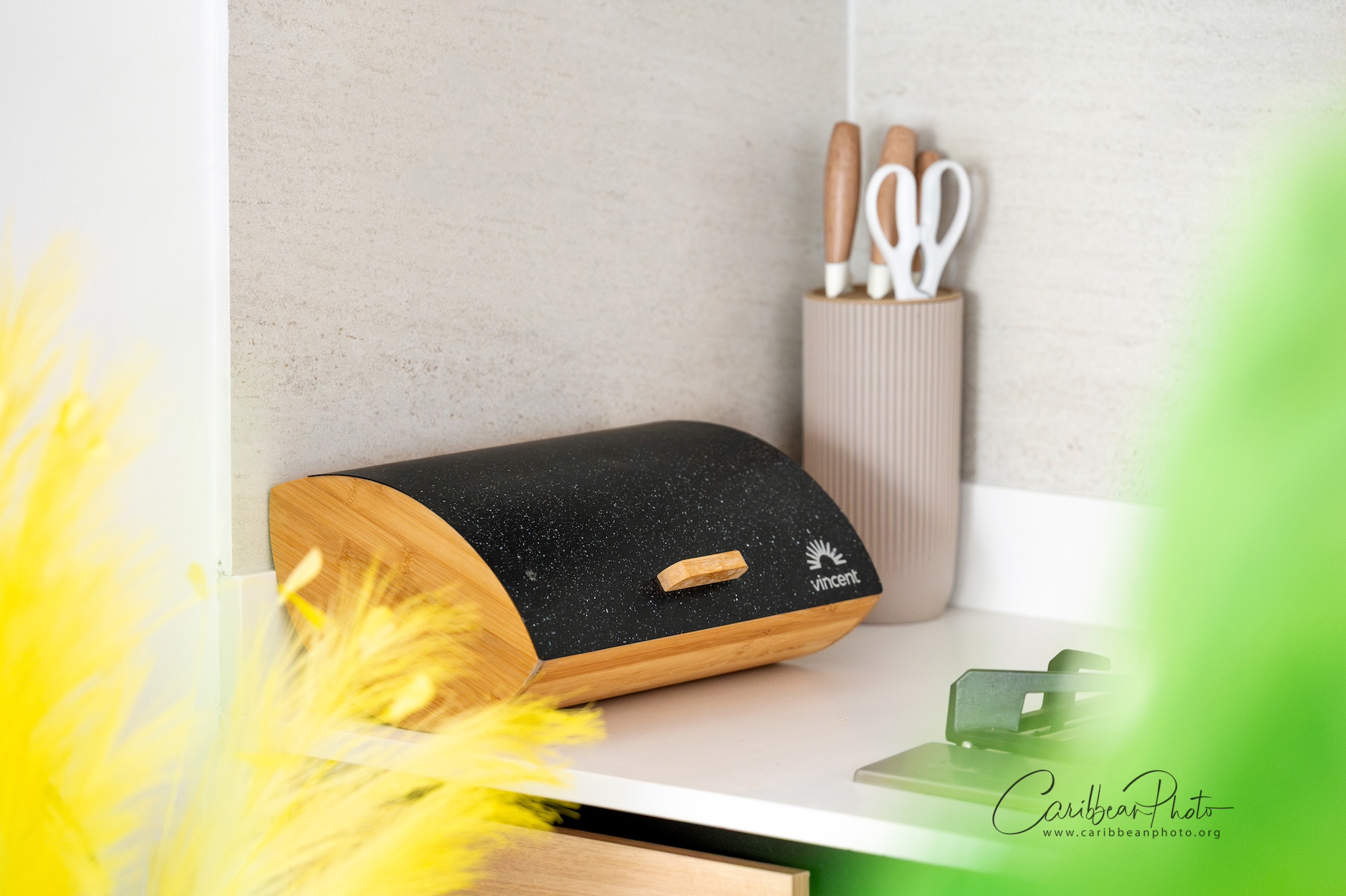 Estrella Garden One Bedroom in Dominicus - table accessories - Home Now Design