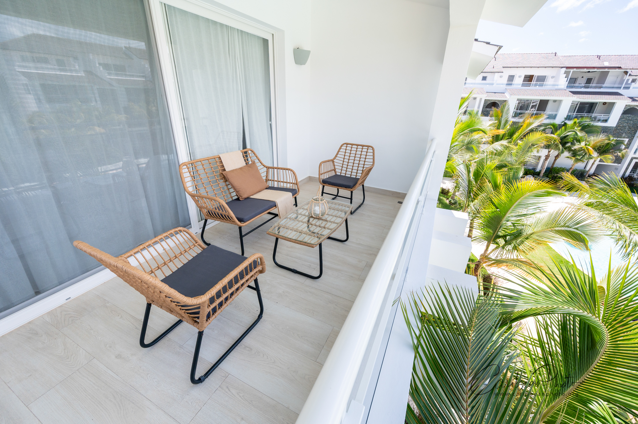 Estrella Garden Penthouse in Dominicus - Home Now Design